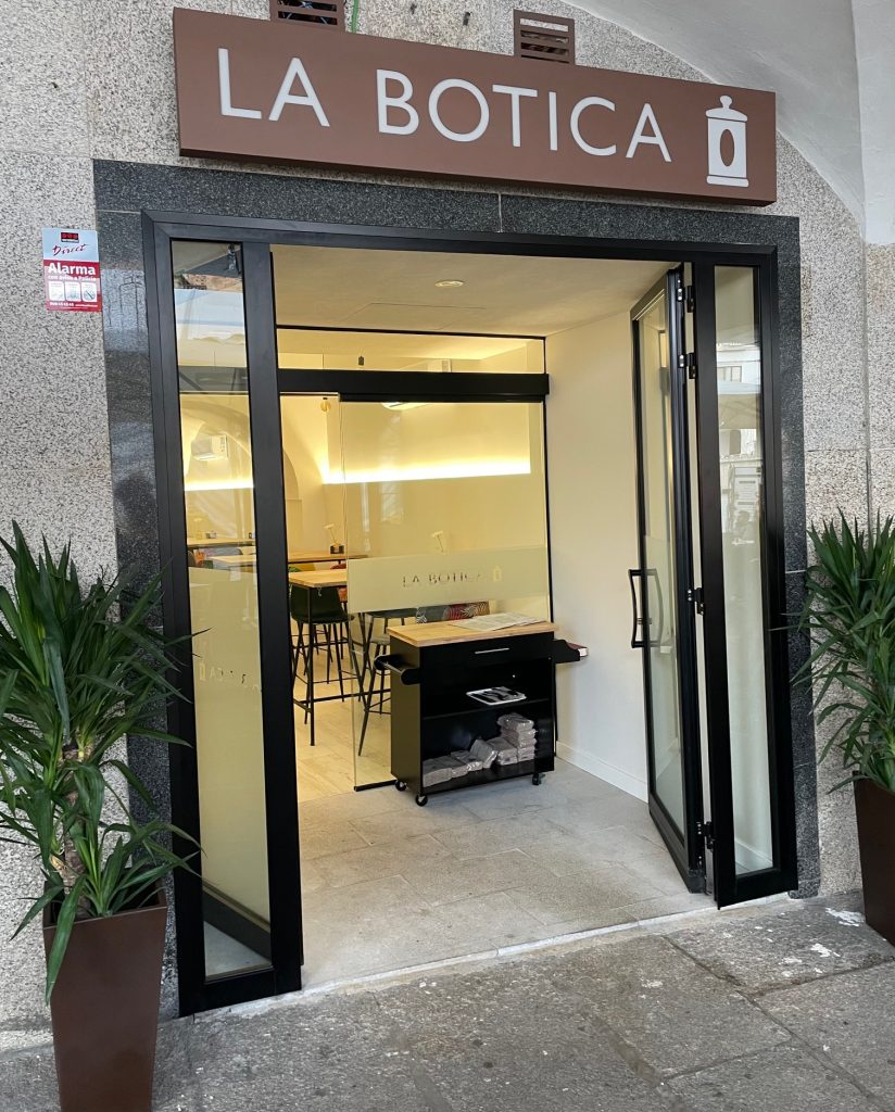 Rehabilitación de local para Restaurante en Plaza Mayor. Cáceres